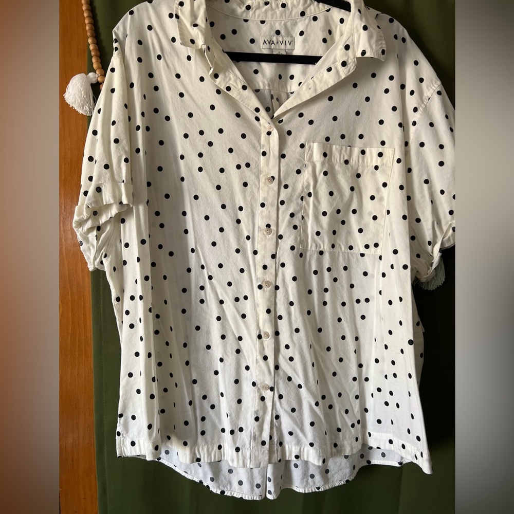 AVA&VIV Plus Size Short Sleeve Button Down